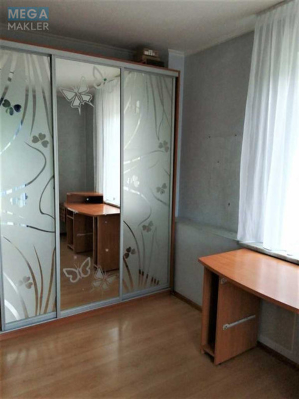 Оренда 2 кімнатної квартири, <a class="location-link" href="/kiev/" title="Недвижимость Київ">Київ</a>, <a class="location-link" href="/kiev/svyatoshinskij/" title="Недвижимость Святошинський район">Святошинський р-н</a>, Святошинская пл., 1 (изображение 23)