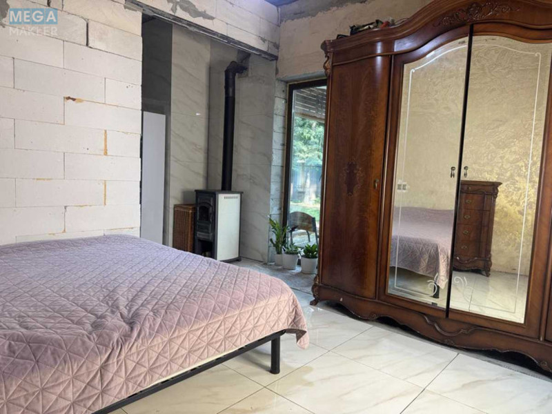 Продаж дома, 1&nbsp; поверх, 123&nbsp;кв.м, 3&nbsp;кімнати, ділянка 8&nbsp;соток, <a class="location-link" href="/kiev/" title="Недвижимость Київ">Київ</a>, <a class="location-link" href="/kiev/darnickij/" title="Недвижимость Дарницький район">Дарницький р-н</a>, Лісова вул. (изображение 4)