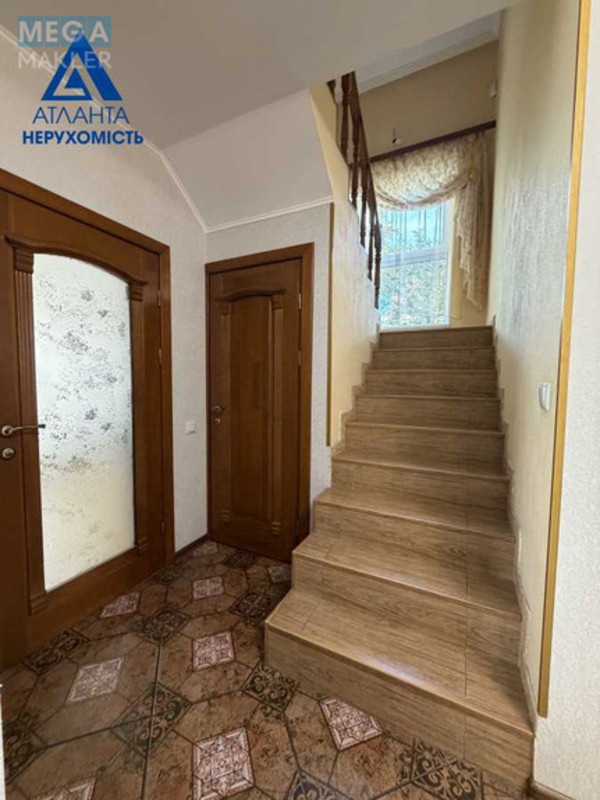 Продаж дома, 2&nbsp;поверху, 197&nbsp;кв.м, 4&nbsp;кімнати, ділянка 5&nbsp;соток, <a class="location-link" href="/lutsk/" title="Недвижимость Луцьк">Луцьк</a>, Миру (изображение 12)