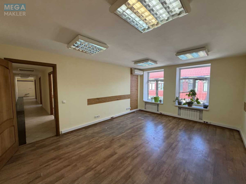 Оренда комерційної нерухомості, 152,40&nbsp;кв.м, под офис, <a class="location-link" href="/kiev/" title="Недвижимость Київ">Київ</a>, <a class="location-link" href="/kiev/podolskij/" title="Недвижимость Подільський район">Подільський р-н</a>, Ярославская ул., 6 (изображение 10)