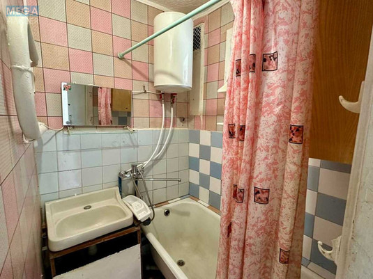Продаж 2 кімнатної квартири (45/31/6), 2 пов. 5 пов. будинку, <a class="location-link" href="/cherkassi/" title="Недвижимость Черкаси">Черкаси</a>, <a class="location-link" href="/cherkassi/pridneprovskij/" title="Недвижимость Придніпровський район">Придніпровський р-н</a>, В. Мазепи, 46 (изображение 9)