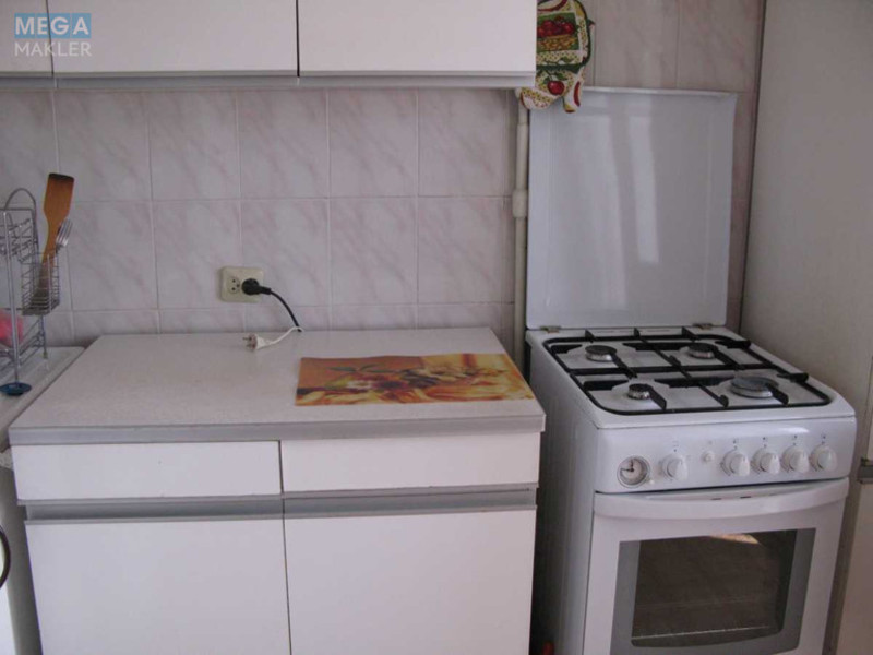 Оренда 2 кімнатної квартири, <a class="location-link" href="/kiev/" title="Недвижимость Київ">Київ</a>, <a class="location-link" href="/kiev/dneprovskij/" title="Недвижимость Дніпровський район">Дніпровський р-н</a>, Строителей ул. (изображение 3)