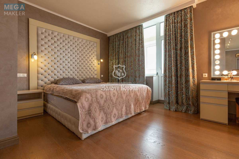 Продаж 4 кімнатної квартири (233/163,9/16,1), 22 пов. 25 пов. будинку, <a class="location-link" href="/kiev/" title="Недвижимость Київ">Київ</a>, <a class="location-link" href="/kiev/svyatoshinskij/" title="Недвижимость Святошинський район">Святошинський р-н</a>, Верховинна вул., 35 (изображение 2)