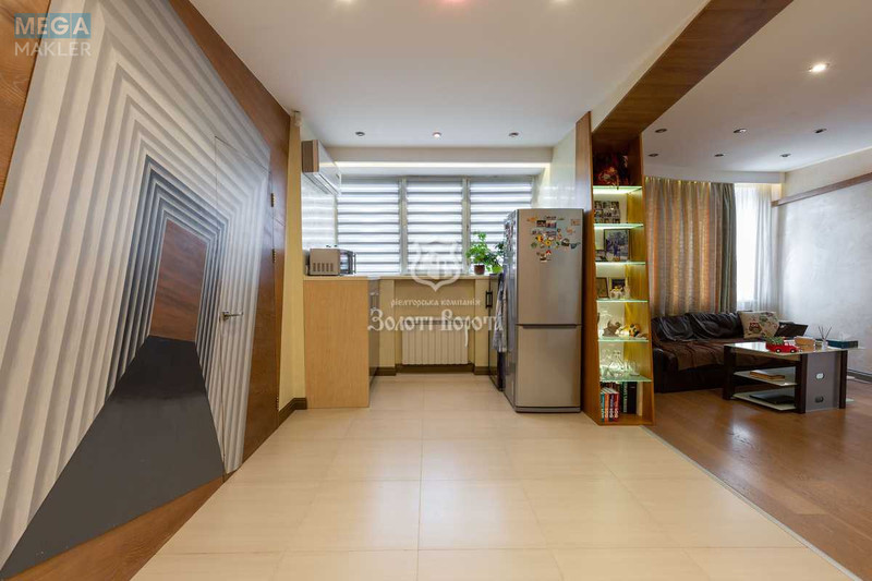Продаж 4 кімнатної квартири (233/163,9/16,1), 22 пов. 25 пов. будинку, <a class="location-link" href="/kiev/" title="Недвижимость Київ">Київ</a>, <a class="location-link" href="/kiev/svyatoshinskij/" title="Недвижимость Святошинський район">Святошинський р-н</a>, Верховинна вул., 35 (изображение 8)
