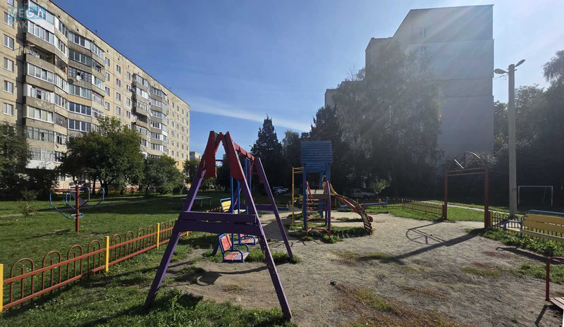 Продаж 1 кімнатної квартири (38,3/19,7/8,1), 2 пов. 9 пов. будинку, <a class="location-link" href="/lutsk/" title="Недвижимость Луцьк">Луцьк</a>, Івана Газюка (изображение 2)