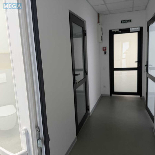 Продаж комерційної нерухомості, 623,90&nbsp;кв.м, <a class="location-link" href="/rovno/" title="Недвижимость Рівне">Рівне</a>, Перший промінь, 7Б (изображение 13)