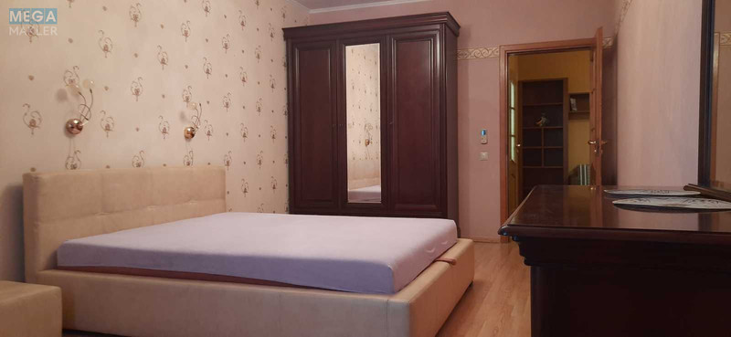 Продаж 2 кімнатної квартири (82/60/15), 11 пов. 25 пов. будинку, <a class="location-link" href="/kiev/" title="Недвижимость Київ">Київ</a>, <a class="location-link" href="/kiev/svyatoshinskij/" title="Недвижимость Святошинський район">Святошинський р-н</a>, Верховинна вул., 35 (изображение 10)