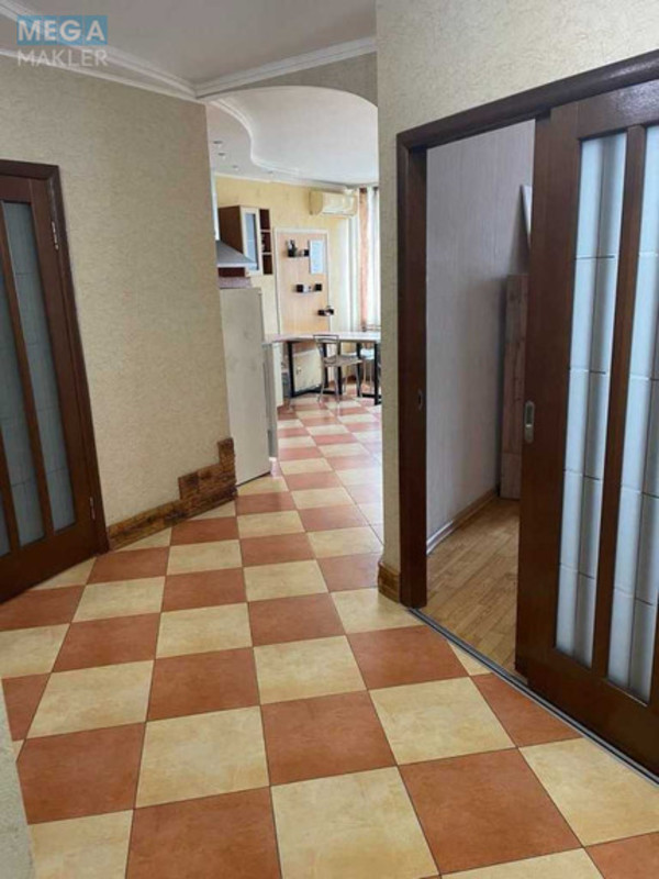 Оренда 1 кімнатної квартири, <a class="location-link" href="/kiev/" title="Недвижимость Київ">Київ</a>, <a class="location-link" href="/kiev/shevchenkovskij/" title="Недвижимость Шевченківський район">Шевченківський р-н</a>, Черновола Вячеслава ул., 20 (изображение 7)