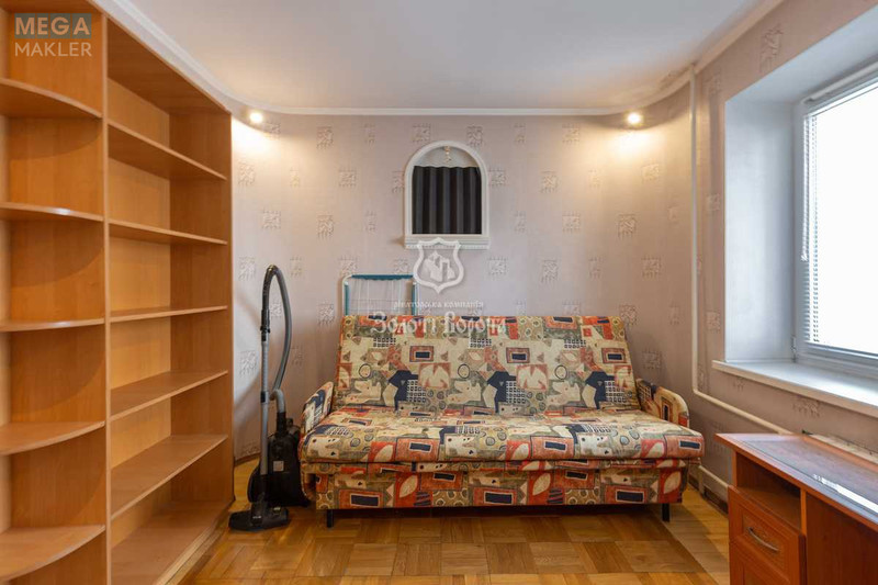 Продаж 3 кімнатної квартири (72/40,6/8,8), 5 пов. 14 пов. будинку, <a class="location-link" href="/kiev/" title="Недвижимость Київ">Київ</a>, <a class="location-link" href="/kiev/goloseevskij/" title="Недвижимость Голосіївський район">Голосіївський р-н</a>, Антоновича вул., 104 (изображение 10)