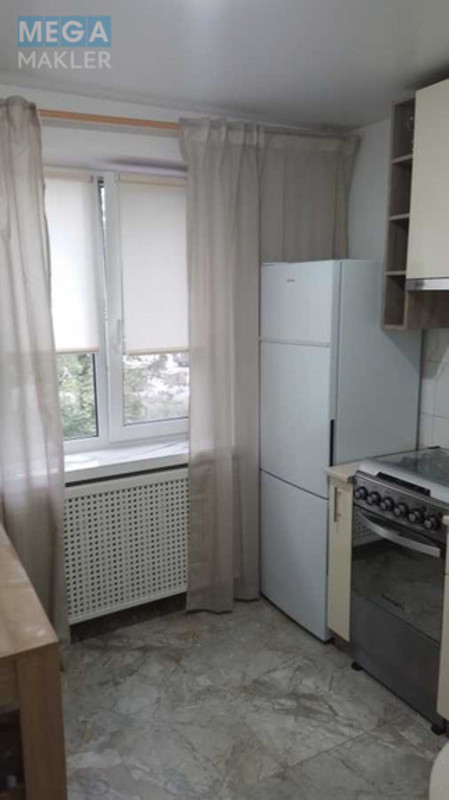 Оренда 3 кімнатної квартири, <a class="location-link" href="/kiev/" title="Недвижимость Київ">Київ</a>, <a class="location-link" href="/kiev/solomenskij/" title="Недвижимость Солом'янський район">Солом'янський р-н</a>, Чоколівський бульв., 29 (изображение 2)