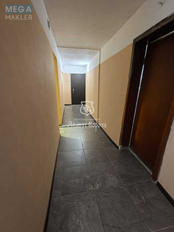 Продаж 8 кімнатної квартири (20,3/?/?), 7 пов. 9 пов. будинку, <a class="location-link" href="/kiev/" title="Недвижимость Київ">Київ</a>, <a class="location-link" href="/kiev/podolskij/" title="Недвижимость Подільський район">Подільський р-н</a>, Світлицького вул., 24а (изображение 10)