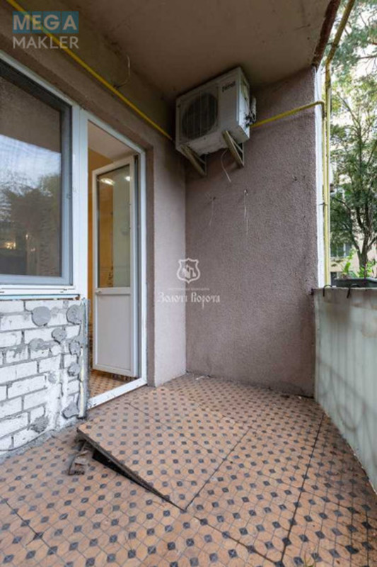 Продаж 1 кімнатної квартири (42/18/9), 1 пов. 9 пов. будинку, <a class="location-link" href="/chajki-selo-kv/" title="Недвижимость Чайки">Чайки</a>, Лобановського, 16 (изображение 12)