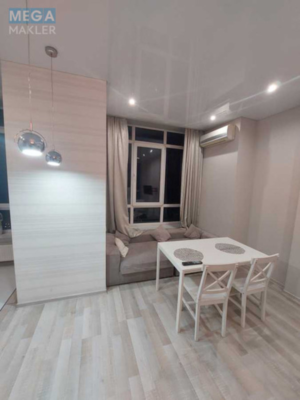 Оренда 1 кімнатної квартири, <a class="location-link" href="/kiev/" title="Недвижимость Київ">Київ</a>, <a class="location-link" href="/kiev/shevchenkovskij/" title="Недвижимость Шевченківський район">Шевченківський р-н</a>, Жилянская ул., 118 (изображение 6)