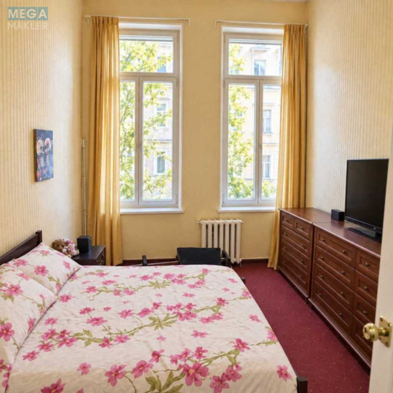 Продаж 3 кімнатної квартири (46/36/6), 1 пов. 3 пов. будинку, <a class="location-link" href="/odessa/" title="Недвижимость Одеса">Одеса</a>, <a class="location-link" href="/odessa/primorskij/" title="Недвижимость Приморський район">Приморський р-н</a>, Кузнечная, 43 (изображение 4)