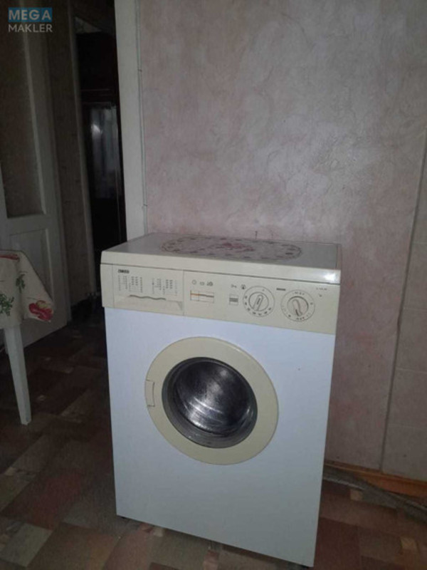 Оренда 1 кімнатної квартири, <a class="location-link" href="/kiev/" title="Недвижимость Київ">Київ</a>, <a class="location-link" href="/kiev/solomenskij/" title="Недвижимость Солом'янський район">Солом'янський р-н</a>, Ніщинського вул., 10 (изображение 4)