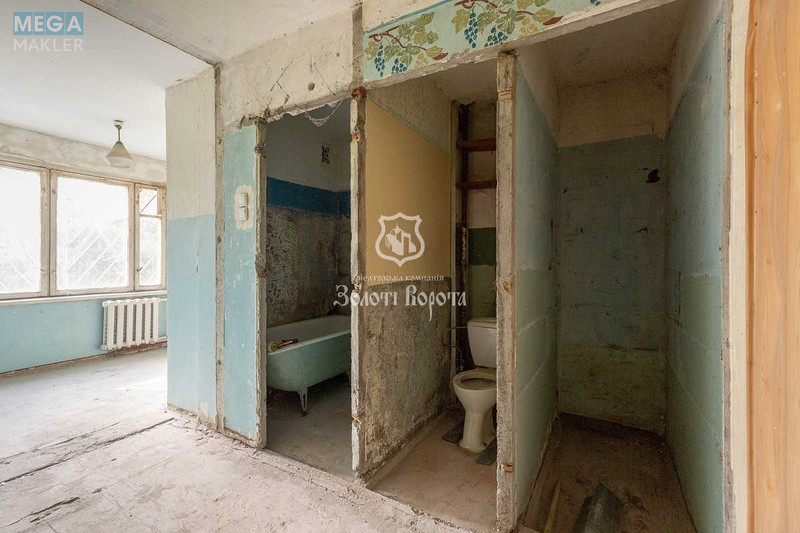 Продаж комерційної нерухомості, 64&nbsp;кв.м, под офис, <a class="location-link" href="/kiev/" title="Недвижимость Київ">Київ</a>, <a class="location-link" href="/kiev/pecherskij/" title="Недвижимость Печерський район">Печерський р-н</a>, Звіринецька вул., 61 (изображение 8)