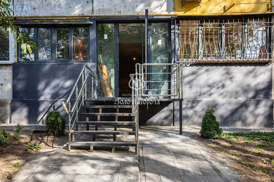 Продаж комерційної нерухомості, 64&nbsp;кв.м, под офис, <a class="location-link" href="/kiev/" title="Недвижимость Київ">Київ</a>, <a class="location-link" href="/kiev/pecherskij/" title="Недвижимость Печерський район">Печерський р-н</a>, Звіринецька вул., 61 (изображение 10)