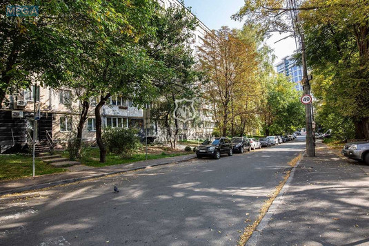Продаж комерційної нерухомості, 64&nbsp;кв.м, под офис, <a class="location-link" href="/kiev/" title="Недвижимость Київ">Київ</a>, <a class="location-link" href="/kiev/pecherskij/" title="Недвижимость Печерський район">Печерський р-н</a>, Звіринецька вул., 61 (изображение 13)