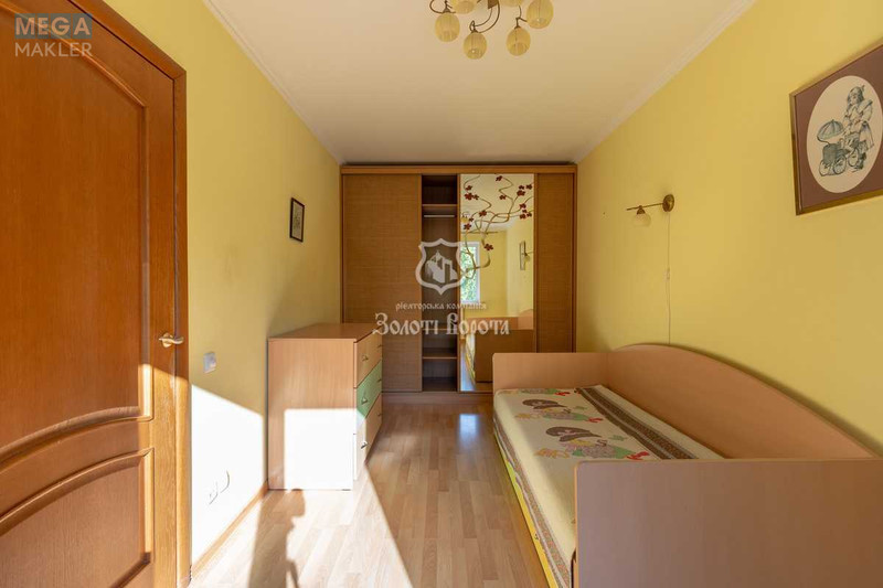 Продаж 2 кімнатної квартири (46/29/6), 5 пов. 5 пов. будинку, <a class="location-link" href="/kiev/" title="Недвижимость Київ">Київ</a>, <a class="location-link" href="/kiev/solomenskij/" title="Недвижимость Солом'янський район">Солом'янський р-н</a>, Метробудівська вул., 7 (изображение 6)