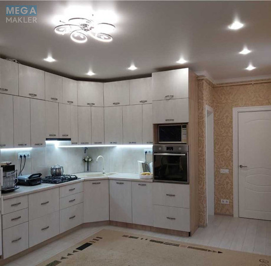 Продаж 2 кімнатної квартири (83/35/35), 1 пов. 2 пов. будинку, <a class="location-link" href="/bucha/" title="Недвижимость Буча">Буча</a>, Вишнева, 16 (изображение 2)
