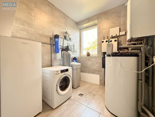 Продаж дома, 2&nbsp;поверху, 169,50&nbsp;кв.м, 4&nbsp;кімнати, ділянка 6&nbsp;соток, <a class="location-link" href="/gnedin/" title="Недвижимость Гнідін">Гнідин</a>, Весняна (изображение 6)