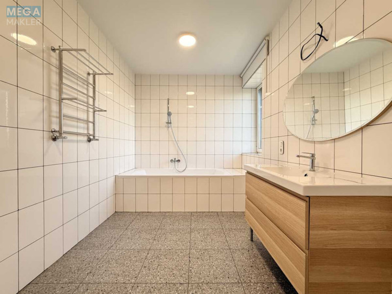 Продаж дома, 2&nbsp;поверху, 169,50&nbsp;кв.м, 4&nbsp;кімнати, ділянка 6&nbsp;соток, <a class="location-link" href="/gnedin/" title="Недвижимость Гнідін">Гнідин</a>, Весняна (изображение 8)