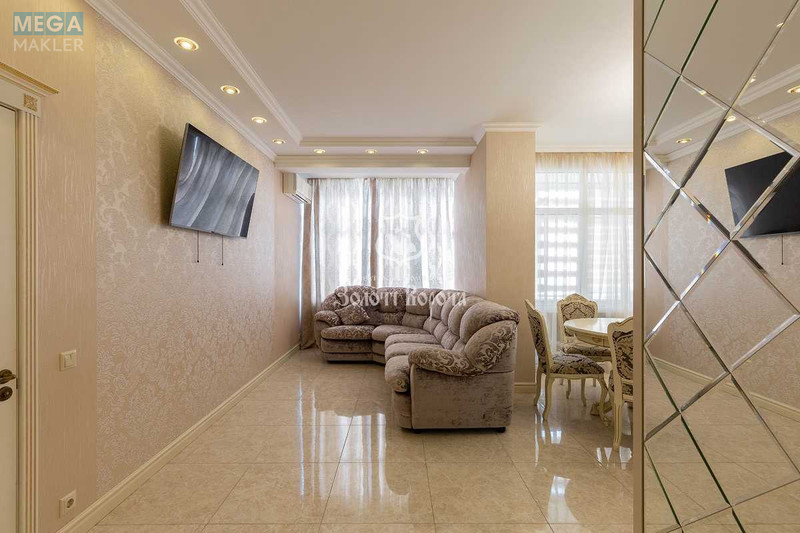 Продаж 1 кімнатної квартири (68,2/28,2/15,4), 6 пов. 27 пов. будинку, <a class="location-link" href="/kiev/" title="Недвижимость Київ">Київ</a>, <a class="location-link" href="/kiev/pecherskij/" title="Недвижимость Печерський район">Печерський р-н</a>, Євгена Коновальця вул., 44а (изображение 3)