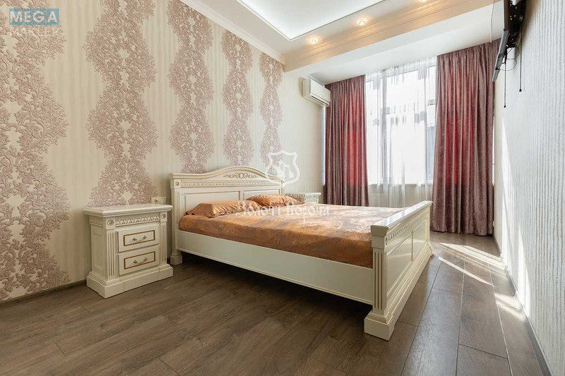 Продаж 1 кімнатної квартири (68,2/28,2/15,4), 6 пов. 27 пов. будинку, <a class="location-link" href="/kiev/" title="Недвижимость Київ">Київ</a>, <a class="location-link" href="/kiev/pecherskij/" title="Недвижимость Печерський район">Печерський р-н</a>, Євгена Коновальця вул., 44а (изображение 8)