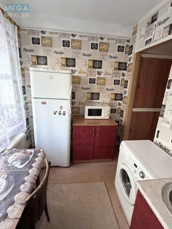 Продаж 2 кімнатної квартири (47/?/9), 4 пов. 5 пов. будинку, <a class="location-link" href="/kiev/" title="Недвижимость Київ">Київ</a>, <a class="location-link" href="/kiev/podolskij/" title="Недвижимость Подільський район">Подільський р-н</a>, Гречко Маршала ул., 8В (изображение 2)