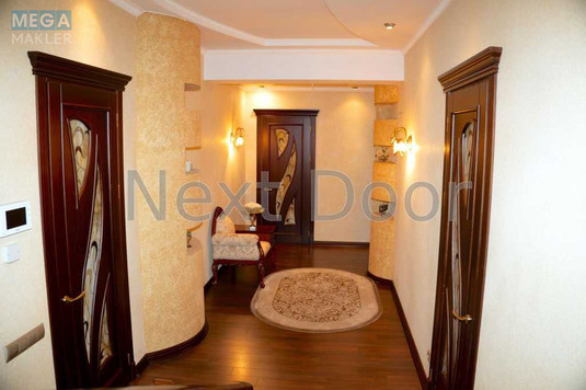 Продаж дома, 2&nbsp;поверху, 327&nbsp;кв.м, 6&nbsp;кімнат, ділянка 10&nbsp;соток, <a class="location-link" href="/kiev/" title="Недвижимость Київ">Київ</a>, <a class="location-link" href="/kiev/desnyanskij/" title="Недвижимость Деснянський район">Деснянський р-н</a>, Радистів пров. (изображение 20)