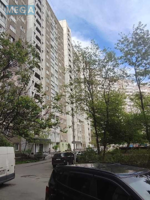 Продаж 3 кімнатної квартири (71/?/?), 18 пов. 18 пов. будинку, <a class="location-link" href="/kiev/" title="Недвижимость Київ">Київ</a>, <a class="location-link" href="/kiev/goloseevskij/" title="Недвижимость Голосіївський район">Голосіївський р-н</a>, Академіка Заболотного вул., 30 (изображение 5)