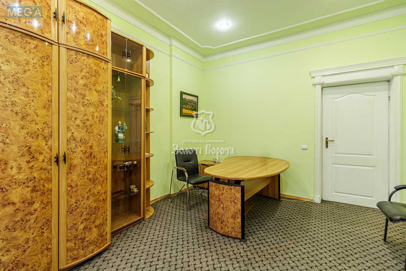 Продаж 3 кімнатної квартири (71,8/47/24,8), 1 пов. 5 пов. будинку, <a class="location-link" href="/kiev/" title="Недвижимость Київ">Київ</a>, <a class="location-link" href="/kiev/pecherskij/" title="Недвижимость Печерський район">Печерський р-н</a>, Інститутська вул., 22/7 (изображение 2)