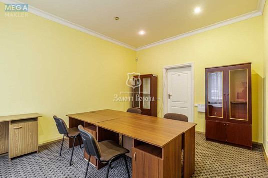 Продаж 3 кімнатної квартири (71,8/47/24,8), 1 пов. 5 пов. будинку, <a class="location-link" href="/kiev/" title="Недвижимость Київ">Київ</a>, <a class="location-link" href="/kiev/pecherskij/" title="Недвижимость Печерський район">Печерський р-н</a>, Інститутська вул., 22/7 (изображение 6)