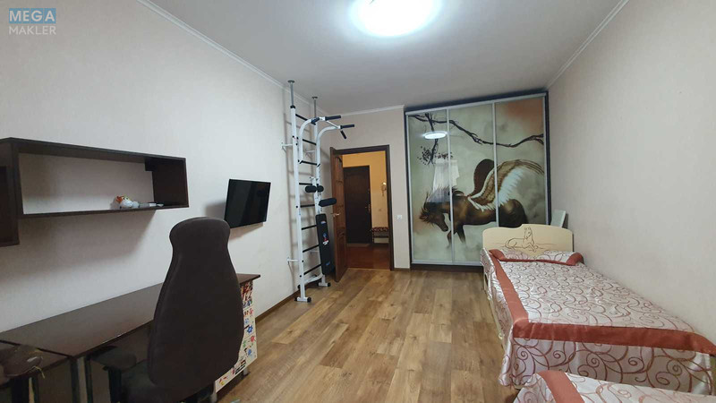 Продаж 2 кімнатної квартири (68/35/12), 11 пов. 26 пов. будинку, <a class="location-link" href="/kiev/" title="Недвижимость Київ">Київ</a>, <a class="location-link" href="/kiev/dneprovskij/" title="Недвижимость Дніпровський район">Дніпровський р-н</a>, Воскресенська вул., 14Б (изображение 9)