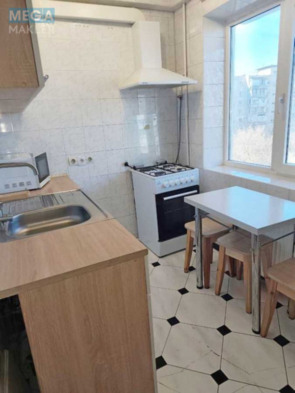 Продаж 3 кімнатної квартири (63/45/6), 6 пов. 9 пов. будинку, <a class="location-link" href="/kiev/" title="Недвижимость Київ">Київ</a>, <a class="location-link" href="/kiev/dneprovskij/" title="Недвижимость Дніпровський район">Дніпровський р-н</a>, Плеханова вул., 4а (изображение 9)