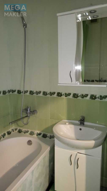 Оренда 2 кімнатної квартири, <a class="location-link" href="/kiev/" title="Недвижимость Київ">Київ</a>, <a class="location-link" href="/kiev/darnickij/" title="Недвижимость Дарницький район">Дарницький р-н</a>, Анни Ахматової вул., 48 (изображение 8)