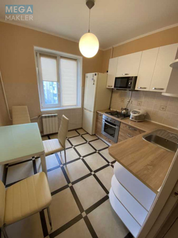 Оренда 2 кімнатної квартири, <a class="location-link" href="/kiev/" title="Недвижимость Київ">Київ</a>, <a class="location-link" href="/kiev/darnickij/" title="Недвижимость Дарницький район">Дарницький р-н</a>, Архітектора Вербицького вул., 14в (изображение 2)