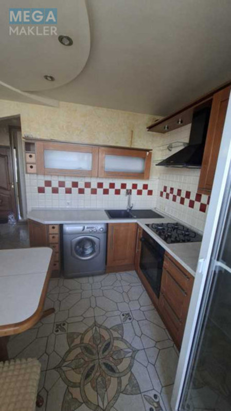 Оренда 2 кімнатної квартири, <a class="location-link" href="/kiev/" title="Недвижимость Київ">Київ</a>, <a class="location-link" href="/kiev/dneprovskij/" title="Недвижимость Дніпровський район">Дніпровський р-н</a>, Генерала Жмаченка вул., 12 (изображение 2)