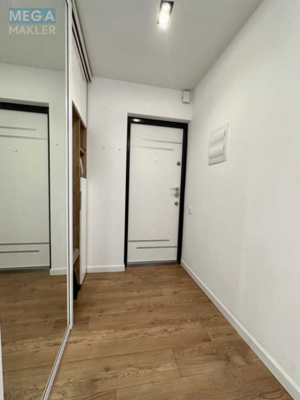 Продаж 4 кімнатної квартири (90/55/12), 4 пов. 18 пов. будинку, <a class="location-link" href="/kiev/" title="Недвижимость Київ">Київ</a>, <a class="location-link" href="/kiev/svyatoshinskij/" title="Недвижимость Святошинський район">Святошинський р-н</a>, Святошинська вул., 4 (изображение 6)