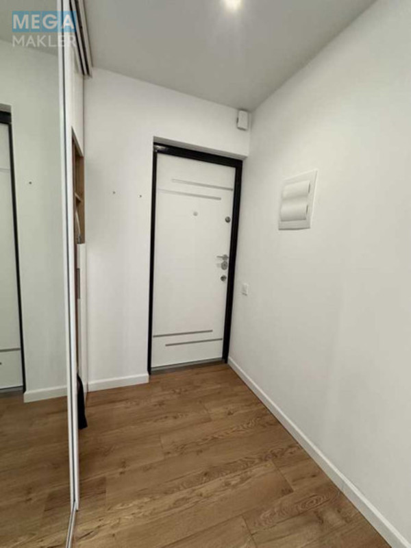 Продаж 4 кімнатної квартири (90/55/12), 4 пов. 18 пов. будинку, <a class="location-link" href="/kiev/" title="Недвижимость Київ">Київ</a>, <a class="location-link" href="/kiev/svyatoshinskij/" title="Недвижимость Святошинський район">Святошинський р-н</a>, Святошинська вул., 4 (изображение 22)