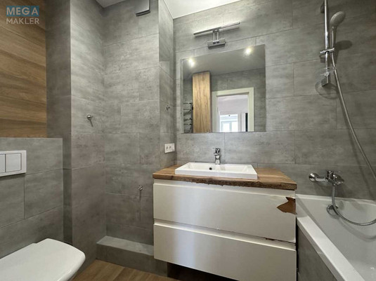 Продаж 4 кімнатної квартири (90/55/12), 4 пов. 18 пов. будинку, <a class="location-link" href="/kiev/" title="Недвижимость Київ">Київ</a>, <a class="location-link" href="/kiev/svyatoshinskij/" title="Недвижимость Святошинський район">Святошинський р-н</a>, Святошинська вул., 4 (изображение 23)