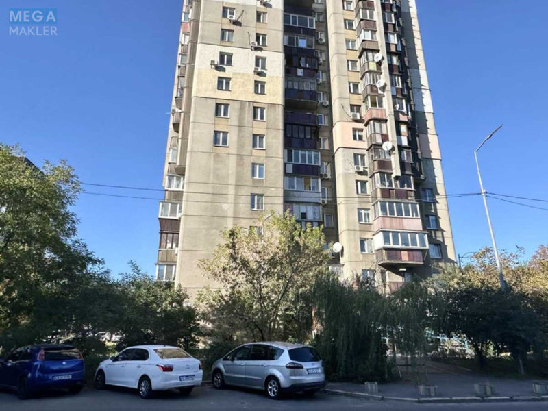 Продаж 4 кімнатної квартири (90/55/12), 4 пов. 18 пов. будинку, <a class="location-link" href="/kiev/" title="Недвижимость Київ">Київ</a>, <a class="location-link" href="/kiev/svyatoshinskij/" title="Недвижимость Святошинський район">Святошинський р-н</a>, Святошинська вул., 4 (изображение 24)
