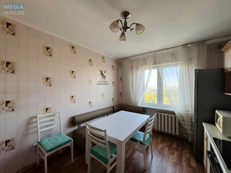 Оренда 2 кімнатної квартири, <a class="location-link" href="/kiev/" title="Недвижимость Київ">Київ</a>, <a class="location-link" href="/kiev/shevchenkovskij/" title="Недвижимость Шевченківський район">Шевченківський р-н</a>, Бакинська вул., 37г (изображение 2)