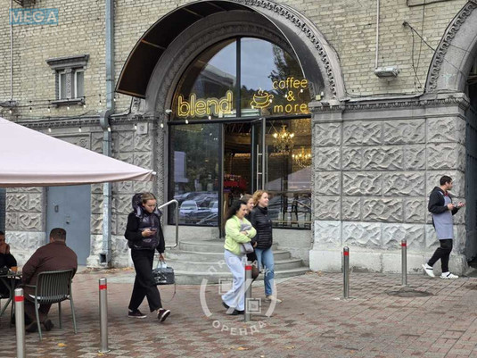 Оренда комерційної нерухомості, 102&nbsp;кв.м, под магазин, <a class="location-link" href="/kiev/" title="Недвижимость Київ">Київ</a>, <a class="location-link" href="/kiev/pecherskij/" title="Недвижимость Печерський район">Печерський р-н</a>, Эспланадная ул., 32 (изображение 3)