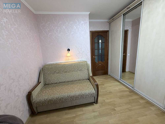 Оренда 3 кімнатної квартири, <a class="location-link" href="/kiev/" title="Недвижимость Київ">Київ</a>, <a class="location-link" href="/kiev/obolonskij/" title="Недвижимость Оболонський район">Оболонський р-н</a>, Вышгородская ул., 4А (изображение 18)