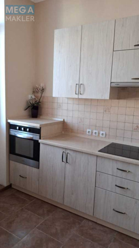 Оренда 1 кімнатної квартири, <a class="location-link" href="/kiev/" title="Недвижимость Київ">Київ</a>, <a class="location-link" href="/kiev/dneprovskij/" title="Недвижимость Дніпровський район">Дніпровський р-н</a>, Гната Хоткевича вул., 8 (изображение 5)