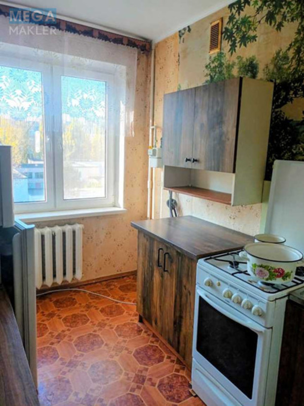 Оренда 3 кімнатної квартири, <a class="location-link" href="/odessa/" title="Недвижимость Одеса">Одеса</a>, <a class="location-link" href="/odessa/suvorovskij/" title="Недвижимость Суворовський район">Суворовський р-н</a>, Князя Владимира Великого, 140 (изображение 7)
