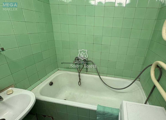 Продаж 3 кімнатної квартири (70/39,8/7,2), 6 пов. 9 пов. будинку, <a class="location-link" href="/kiev/" title="Недвижимость Київ">Київ</a>, <a class="location-link" href="/kiev/pecherskij/" title="Недвижимость Печерський район">Печерський р-н</a>, Предславинська вул., 26а (изображение 10)