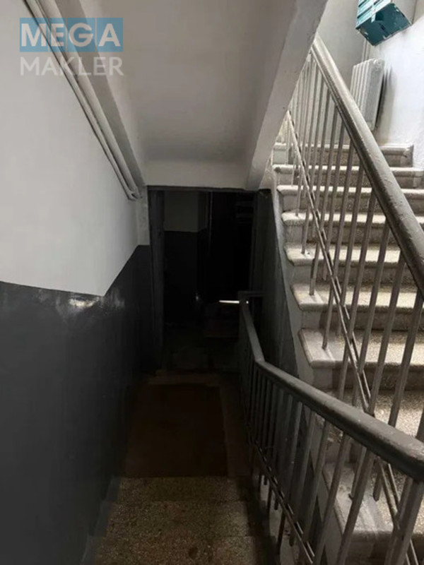 Продаж 2 кімнатної квартири (42,1/30/2), 1 пов. 5 пов. будинку, <a class="location-link" href="/kiev/" title="Недвижимость Київ">Київ</a>, <a class="location-link" href="/kiev/pecherskij/" title="Недвижимость Печерський район">Печерський р-н</a>, різницька 6 (изображение 3)