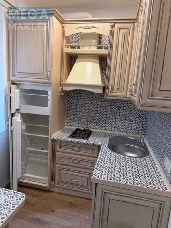 Продаж 2 кімнатної квартири (42,1/30/2), 1 пов. 5 пов. будинку, <a class="location-link" href="/kiev/" title="Недвижимость Київ">Київ</a>, <a class="location-link" href="/kiev/pecherskij/" title="Недвижимость Печерський район">Печерський р-н</a>, різницька 6 (изображение 5)